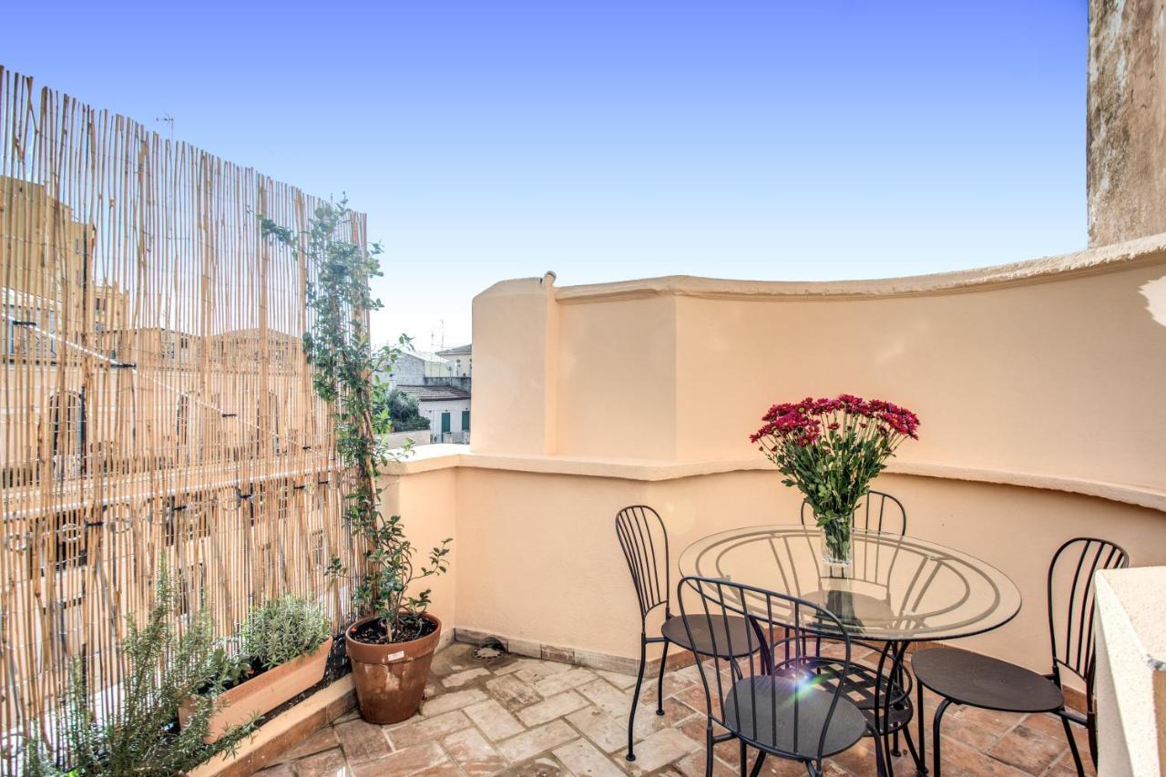 شقة Cavour Attic With Terrace روما المظهر الخارجي الصورة